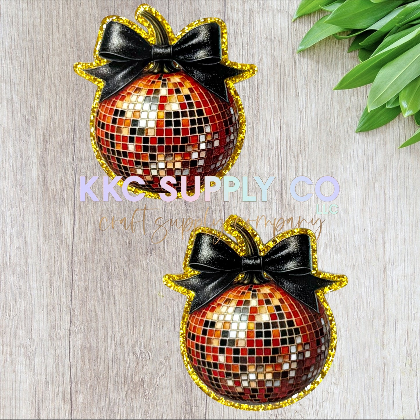 AT265-Disco Pumpkin-Acrylic Flat-back