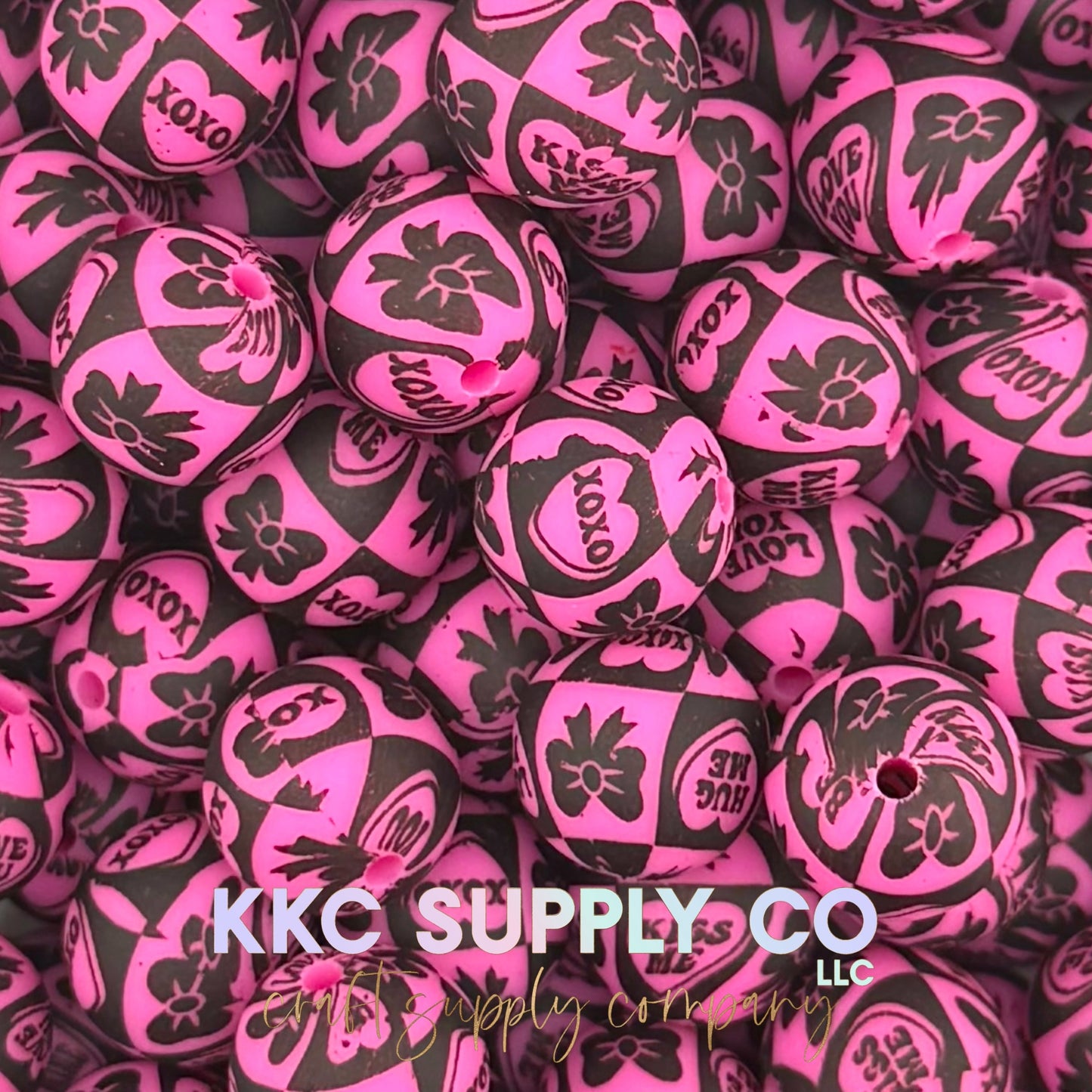SP275-Hot Pink and Black XOXO Printed Bead 15mm