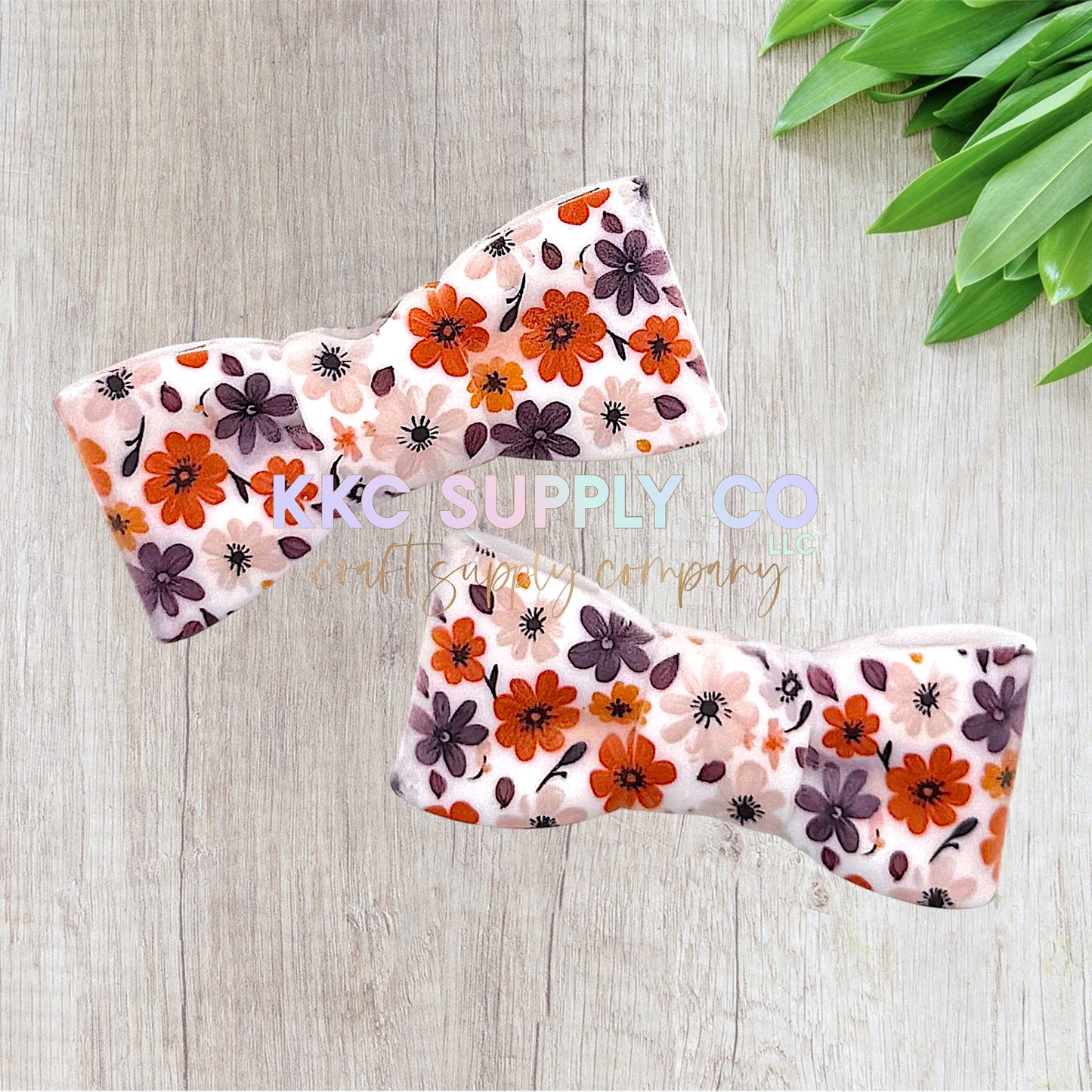 Harvest Bloom Large Bowtie Silicone Focal Bead