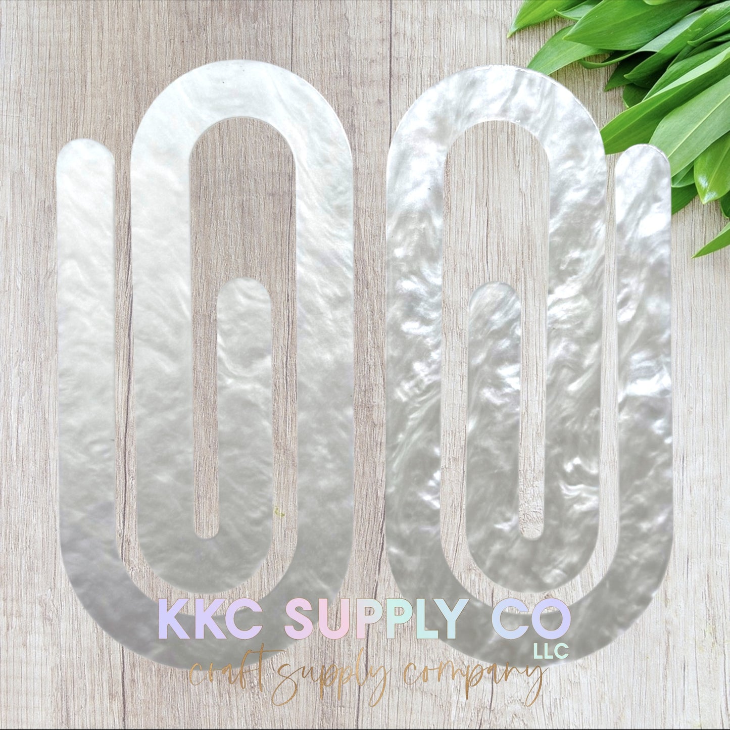 Jumbo Acrylic Pearl Paperclip-White