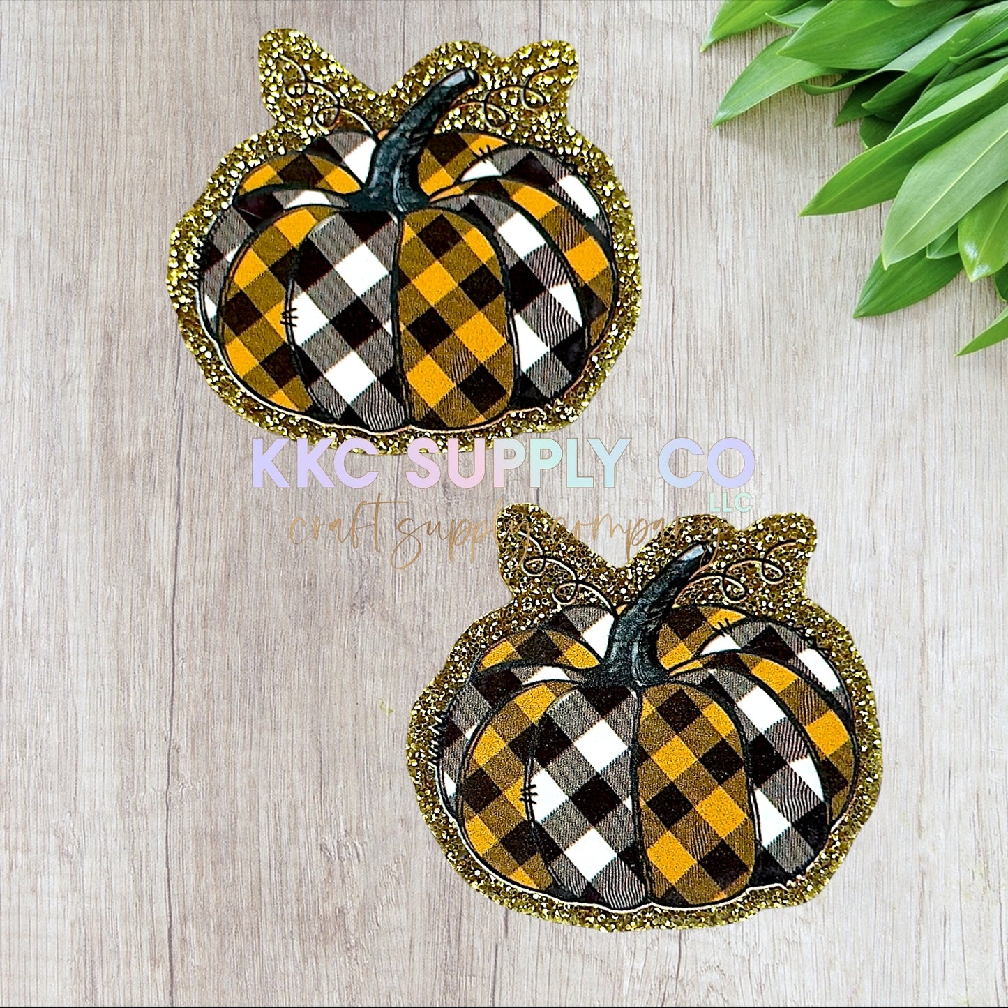 AT460-Plaid Pumpkin-Acrylic Flatback