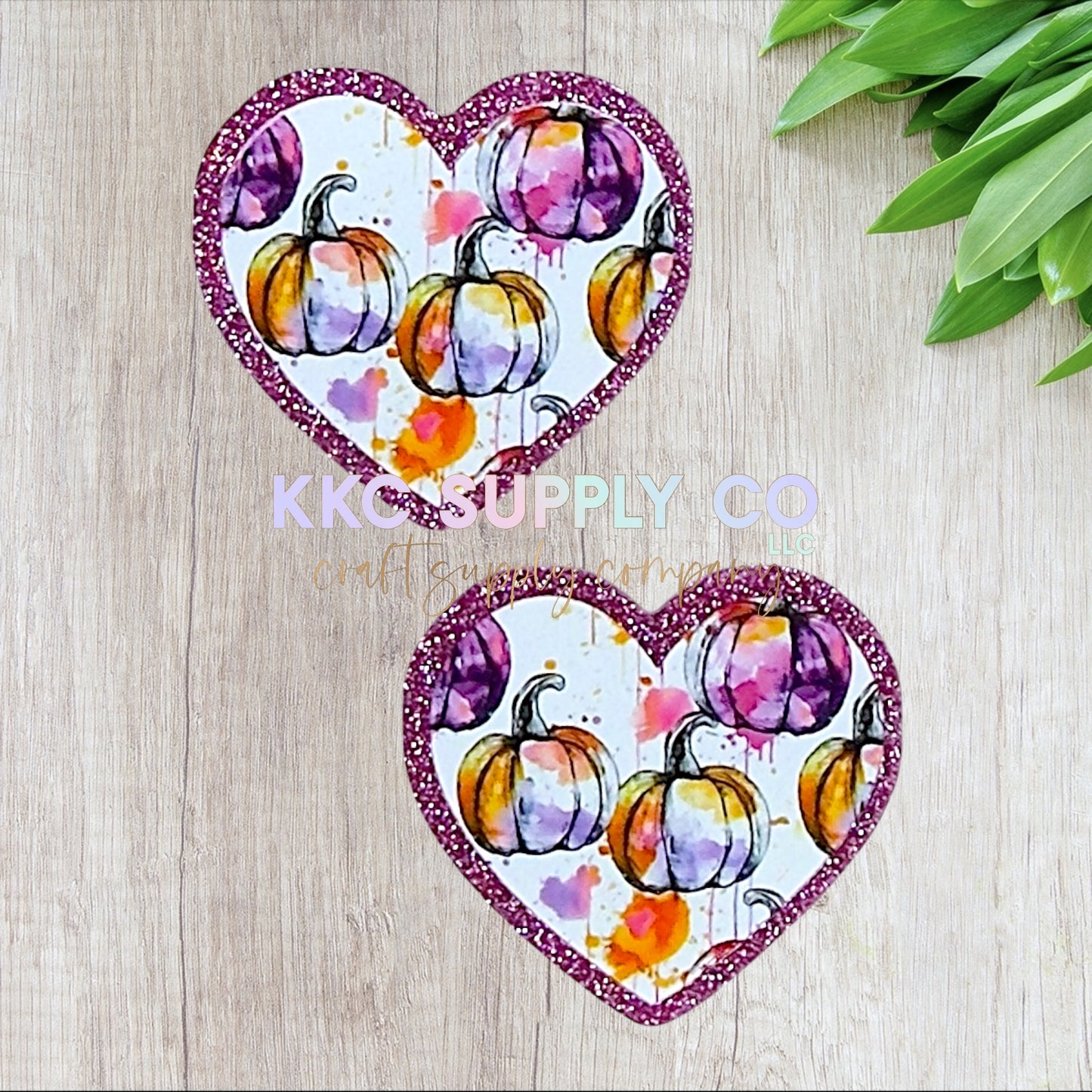 AT443-Watercolor Pumpkins Heart Acrylic Flatback