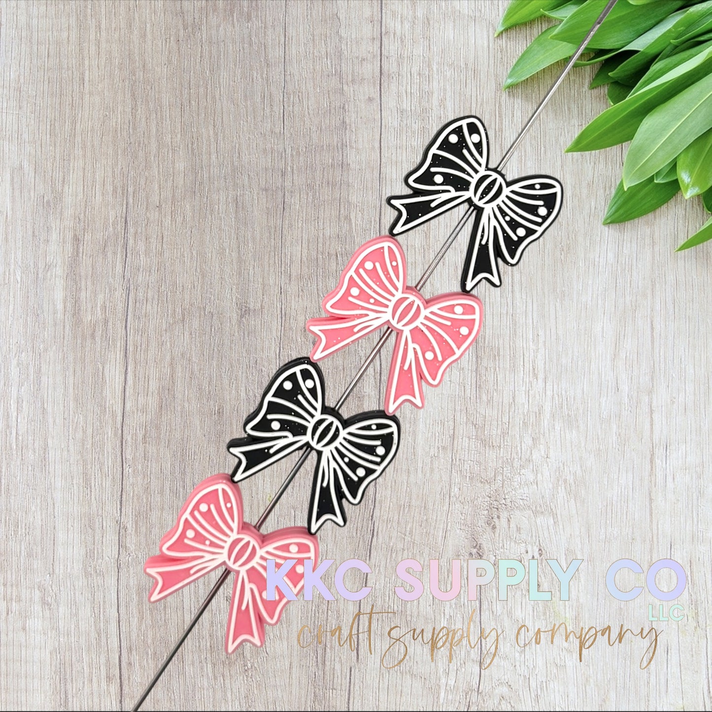 Pink or Black Glitter Bow Silicone Focal Bead