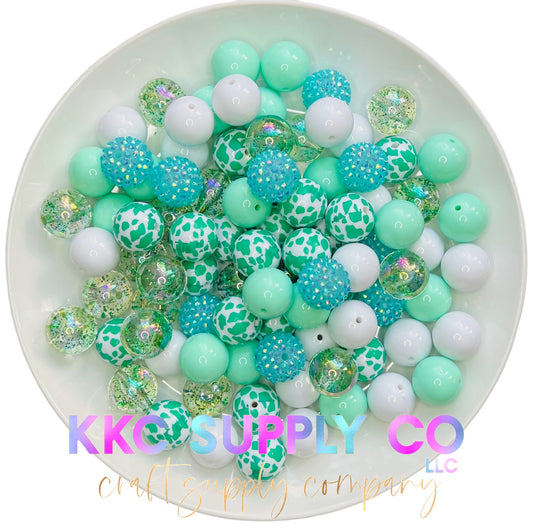 Teal and White Cow Print Bubblegum Bead Mix 20mm