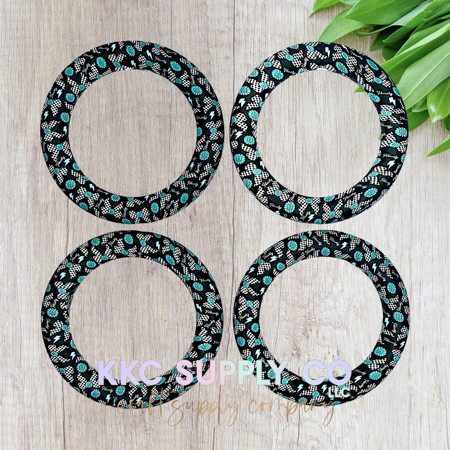 SP244-Howdy Checker Bow Silicone Beads