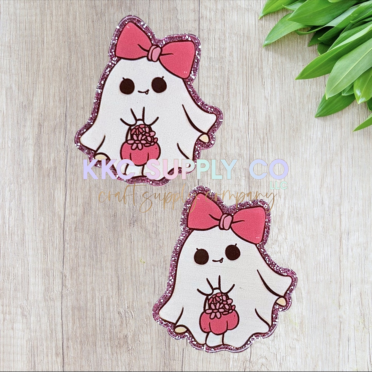 AT397-Cutest Ghost-Acrylic Flatback