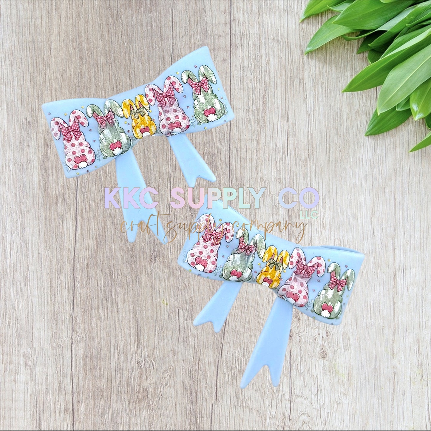 Bunny Backside Large Bow Silicone Focal Bead