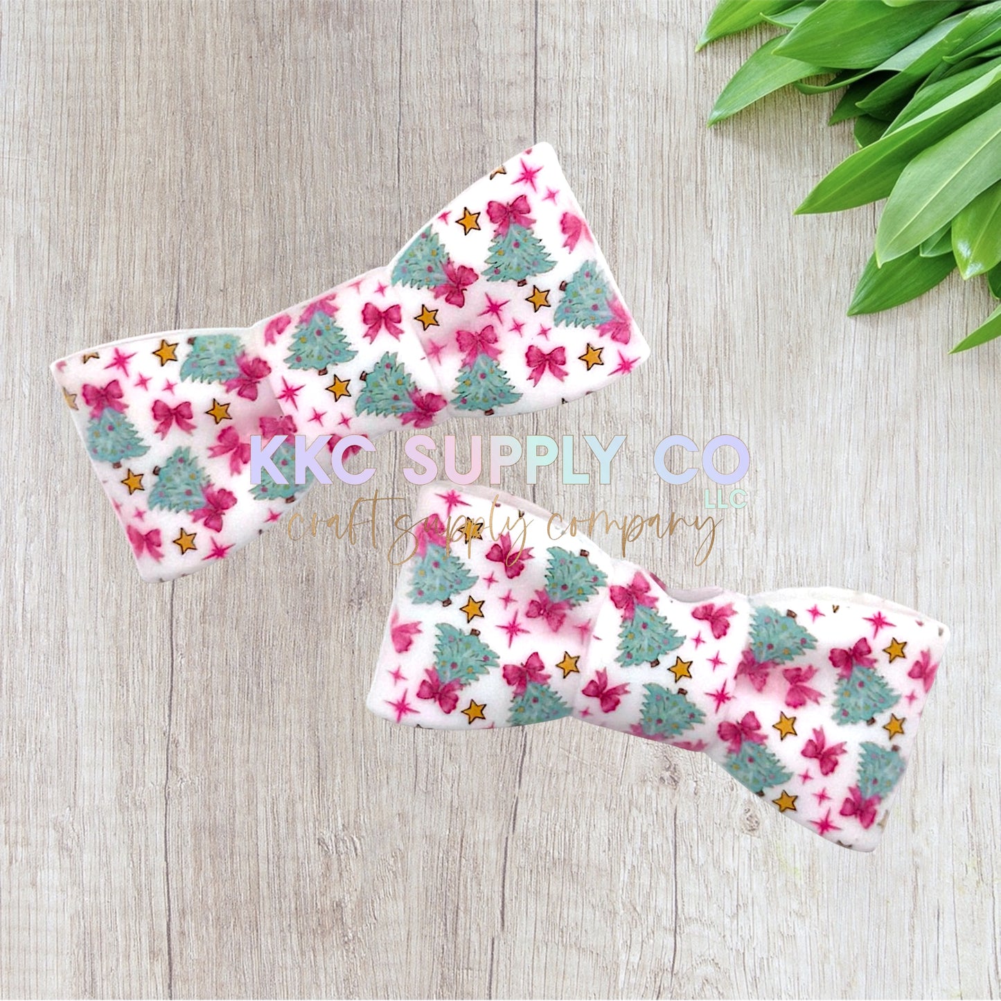 Pink Christmas Large Bowtie Silicone Focal Bead