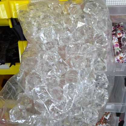 Acrylic Beads-20mm (100 count per bag)
