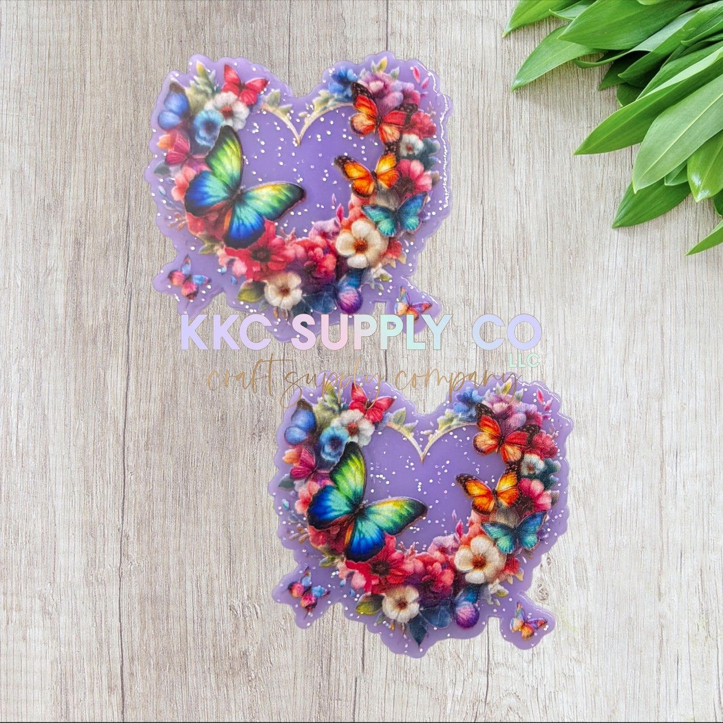 AT568-Butterfly Floral Heart-Acrylic Flatback
