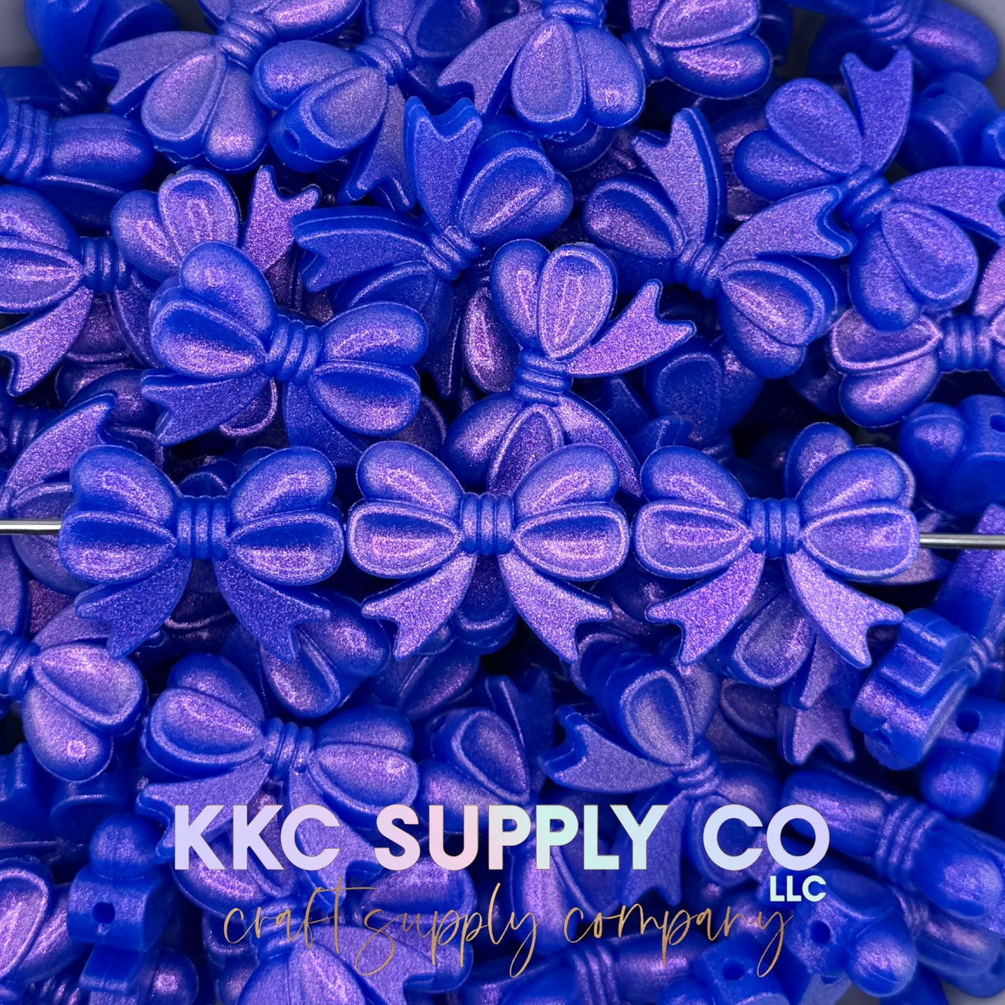 Opal Bows (Horizontal) Silicone Focal Bead