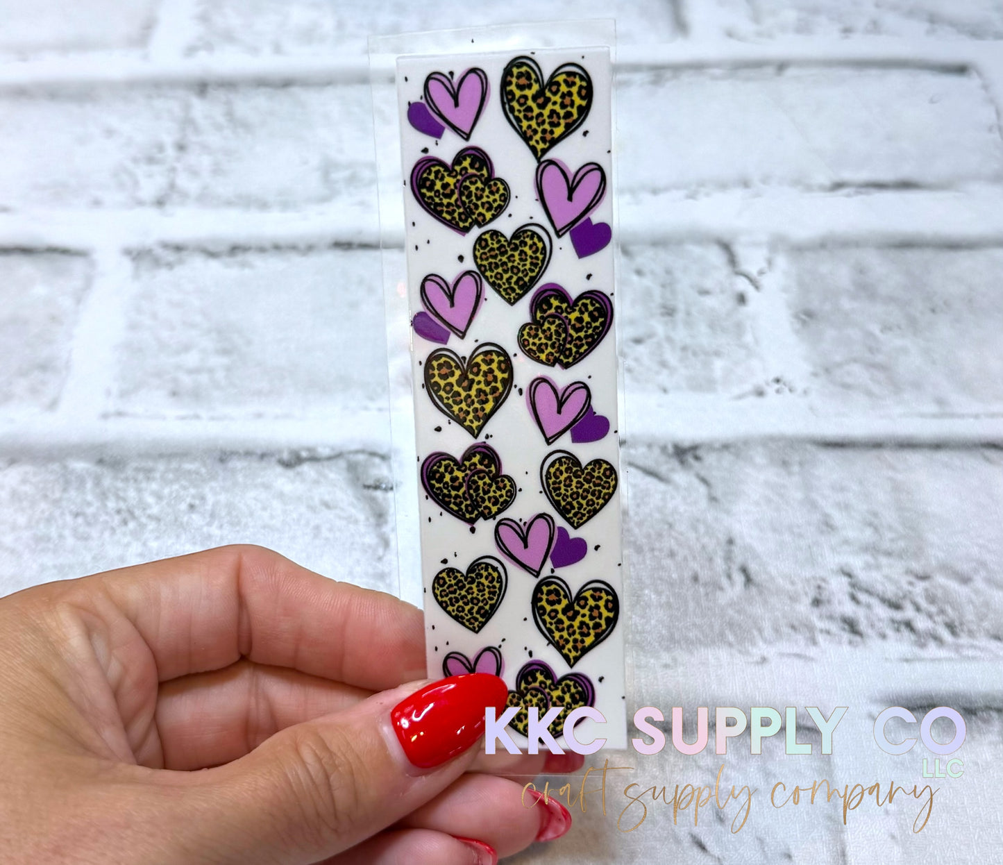 PW46-Purple and Leopard Hearts UV DTF Pen Wrap