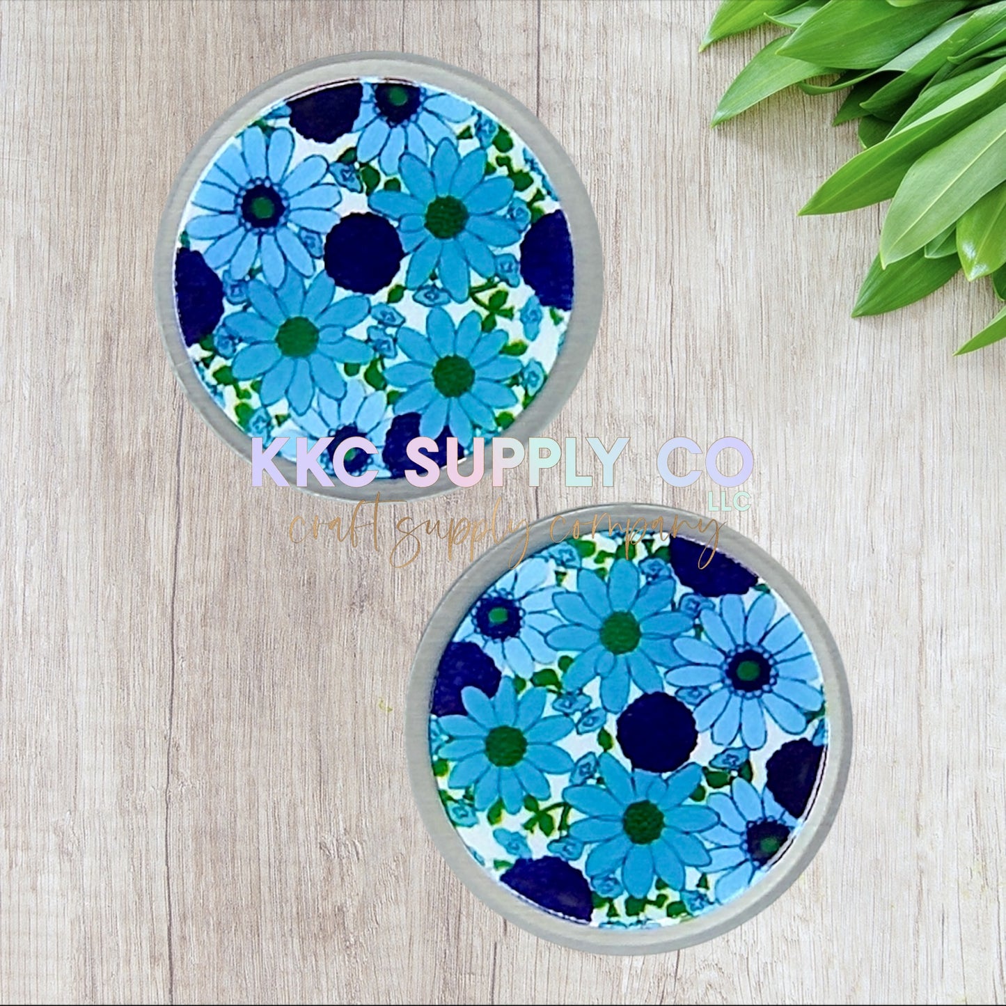 AT445-Blue Floral Round Acrylic Flatback