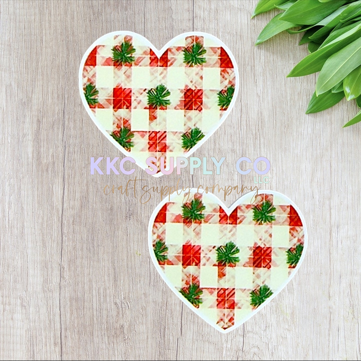 AT477-Christmas Heart-Acrylic Flatback