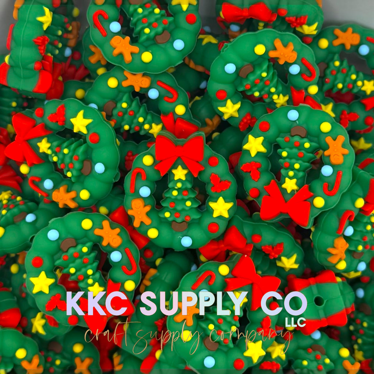 Christmas wreath 3D silicone focal bead