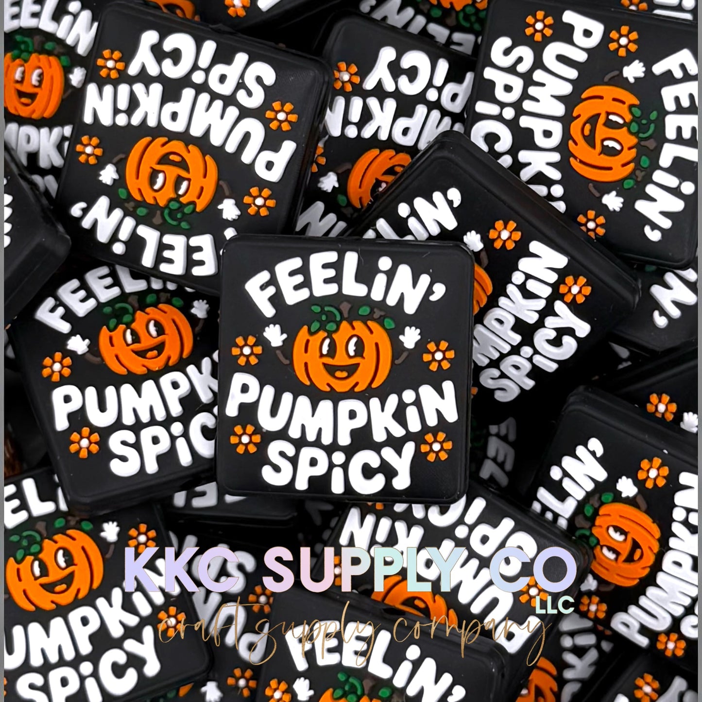 Feelin Pumpkin Spicy 3D silicone focal bead