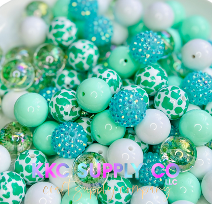 Teal and White Cow Print Bubblegum Bead Mix 20mm